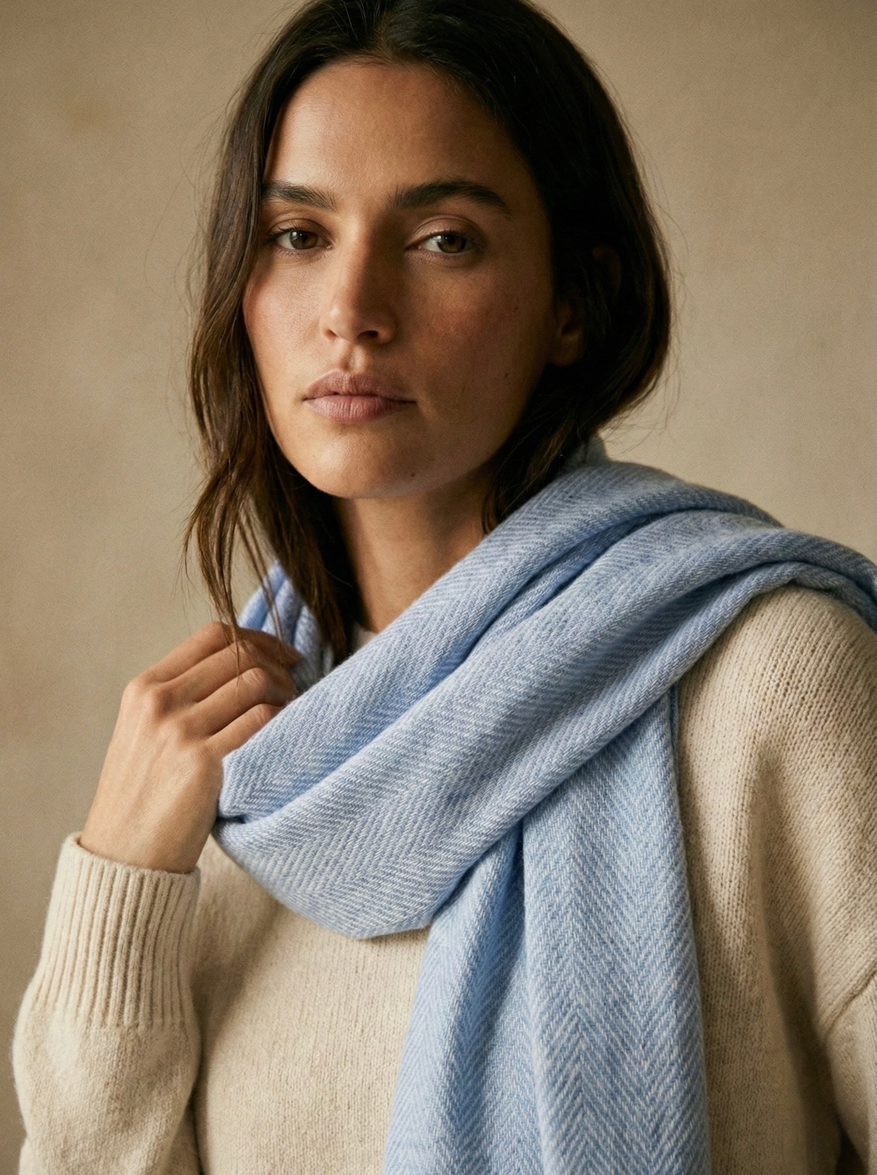 The Azure Herringbone Wrap – Exclusive Cashmere Touch