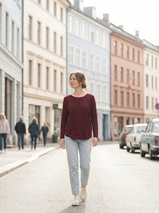 The Italian Soft Scoop Neck Sweater- Burgundy
