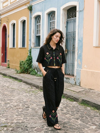 Floral Eyelet Embroidered Cropped Shirt- Artisanal Onyx Floral