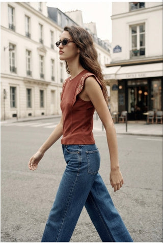 Embroidered Ruffle-Sleeve Ribbed Top- Rust