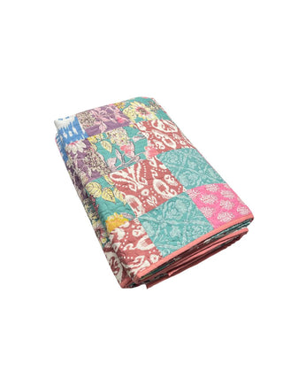 Blush & Bloom: Reversible Queen Cotton Quilt with Pink Accents and Floral Grace