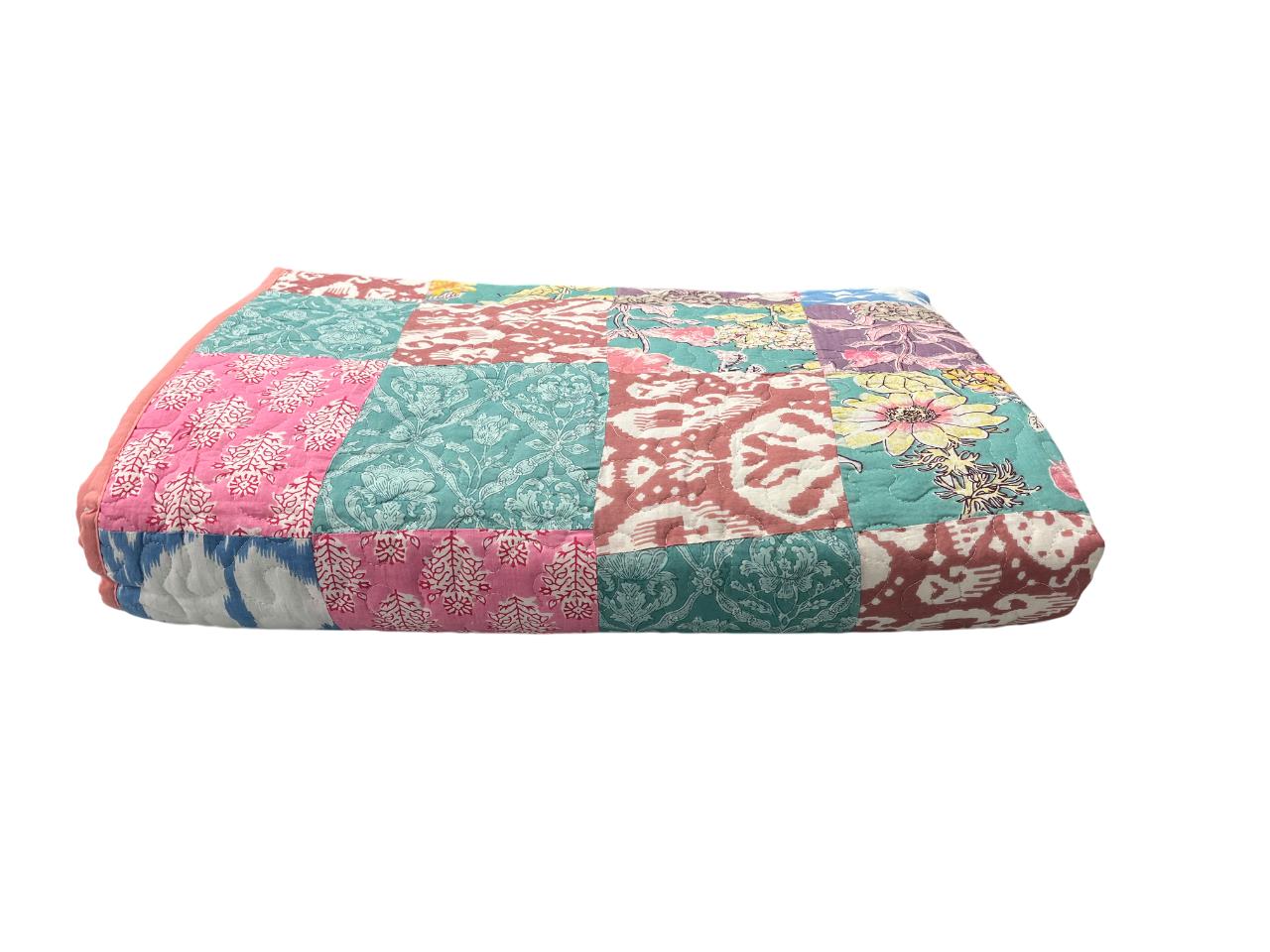 Blush & Bloom: Reversible Queen Cotton Quilt with Pink Accents and Floral Grace