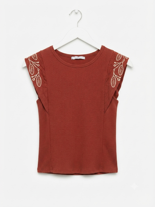Embroidered Ruffle-Sleeve Ribbed Top- Rust